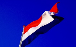 Hollanda&#039;da koalisyon hükümeti Mecliste çoğunluğu kaybetti