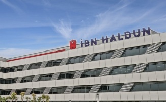 İbn Haldun Üniversitesi yeni bir müfredat geliştirmeye yöneldi