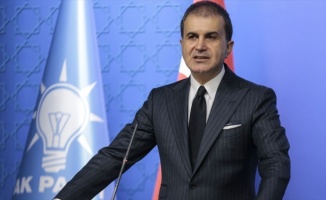 AK Parti Sözcüsü Çelik: KKTC bayrağına karşı yapılan hadsiz saldırıyı şiddetle kınıyoruz