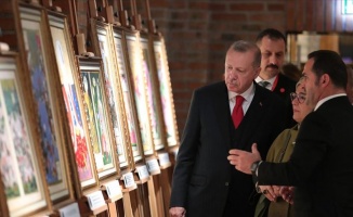 Cumhurbaşkanı Erdoğan Gül Baba Türbesi&#039;ni ziyaret etti