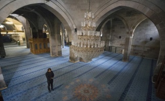 Kayseri&#039;deki 9 asırlık cami restorasyonla nemden kurtarılacak