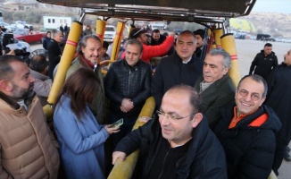 Kültür ve Turizm Bakanı Ersoy, Kapadokya'yı gökyüzünden seyretti