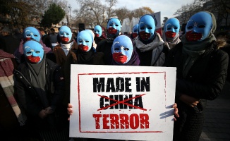 Çin&#039;in Doğu Türkistan politikaları protesto edildi