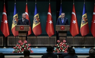 Cumhurbaşkanı Erdoğan: Moldova'daki FETÖ okullarının Türkiye Maarif Vakfı'na devredilmesini bekliyoruz