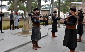 Ertuğrul Gazi Türbesi&#039;ni 2019&#039;da 1,5 milyon kişi ziyaret etti