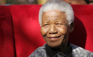 Hayatını ırk ayrımcılığıyla mücadeleye adayan lider: Nelson Mandela