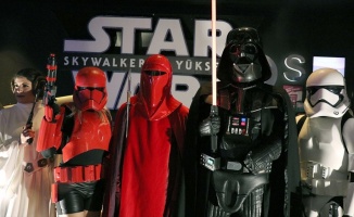Star Wars hayranları &#039;Skywalker&#039;ın Yükselişi&#039;ni birlikte izledi