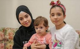 Suriyeli kardeşlerden dünyaya üç dilde yardım çağrısı