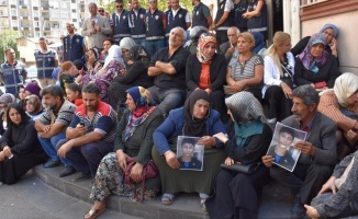 Türkiye Diyarbakır annelerini yalnız bırakmadı