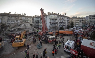 Elazığ&#039;daki depremin üzerinden 48 saat geçti
