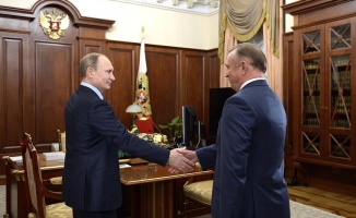 Putin, Rusya Ticaret ve Sanayi Odası Başkanı&#039;nı BRICS Zirvesi’nde neden azarladı!