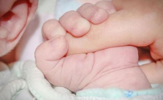 Rusya&#039;da doğan Timur Rıfat adlı Türk bebek, Rus televizyonunda günün konusu oldu