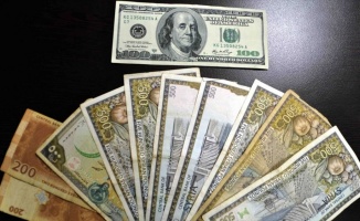 Suriye lirası, dolar karşısında son iki haftada üçte bir değer kaybetti