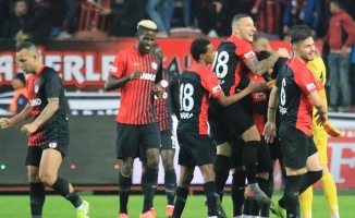 Gaziantep FK lideri farklı yendi