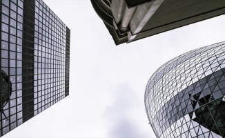 Londra dünyanın en büyük finans merkezi olmayı sürdürme iddiasında