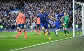 Chelsea, Everton'ı farklı mağlup etti
