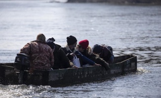 Çok sayıda düzensiz göçmen Meriç Nehri üzerinden Yunanistan tarafına geçti