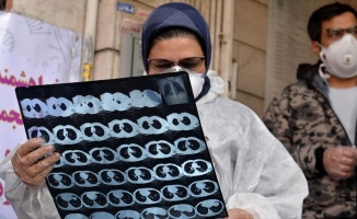 İran'da koronavirüs kaynaklı can kaybı 429'a yükseldi