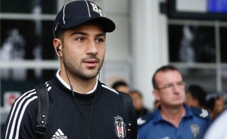 Beşiktaşlı Güven Yalçın'ın gözü takım kaptanlığında