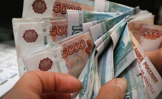 Bloomberg: Mart ayından bu yana Rusya&#039;da nakit talebi arttı