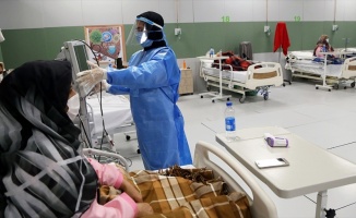 İran&#039;da koronavirüs salgını 9 eyalette düşüşe geçerken 15 eyalette yükseliş sürüyor