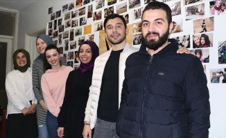 &#039;Koronavirüsün neferlerinin&#039; sahur sofralarını kuruyorlar