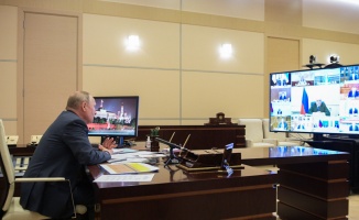 Putin: Enflasyon biraz yavaşlıyor