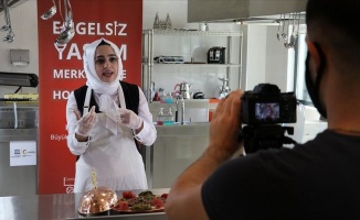 Gaziantep&#039;in lezzetleri işaret diliyle anlatılıyor