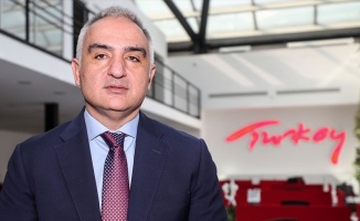 Kültür ve Turizm Bakanı Ersoy: Tatil keyfiniz Türkiye&#039;de güvende