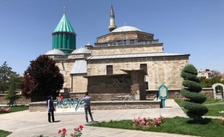 Mevlana Müzesi uzun aradan sonra yeniden ziyaretçilerini ağırlıyor