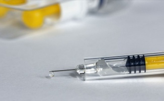 ABD seçmeni Kovid-19 aşısının güvenilir ve yerli olması konusunda hemfikir