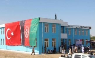 Hayırsever Türk doktorun Afganistan&#039;da yaptırdığı okul hizmete açıldı