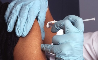 İngiliz hükümeti 90 milyon potansiyel Kovid-19 aşısı için sipariş verdi