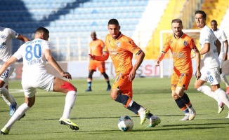 Şampiyon Medipol Başakşehir sezonu Kasımpaşa yenilgisiyle kapattı
