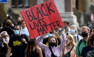 İngiltere'de 'Siyahların hayatı önemlidir' gösterileriyle aşırı sağ daha da radikalleşti