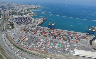 İskenderun'daki uluslararası liman Lübnan'a destek için hazır