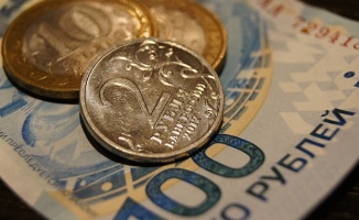 Rus uzman, Eylül ayında ruble düşüşünün sınırını açıkladı