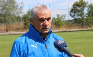 Sivasspor Teknik Direktörü Çalımbay: Çok zor bir fikstür ve çok zorlu maçlar bizleri bekliyor