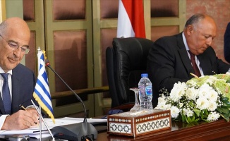 Yunanistan Eski Dışişleri Bakanı Kocyas&#039;tan Mısır&#039;la yapılan anlaşmaya eleştiri