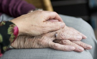Alzheimer hasta ve hasta yakınları pandemiden olumsuz etkilendi