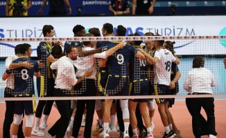 AXA Sigorta Erkekler Şampiyonlar Kupasının sahibi Fenerbahçe HDI Sigorta
