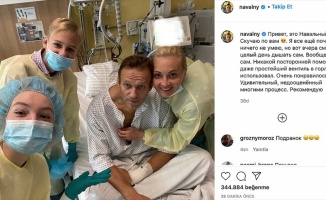 Zehirlendiği iddiasıyla Berlin’de tedavi gören Navalnıy’ın sağlık durumu iyiye gidiyor