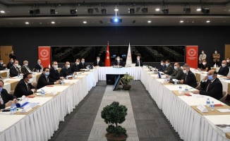 Bakan Koca: İstanbul'da vaka sayısı Türkiye genelinin yüzde 40'ına, Ankara'nın 5 katına ulaştı