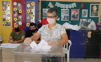 KKTC'de cumhurbaşkanlığı seçimi için oy kullanma işlemi başladı
