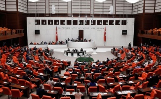Meclis hobi bahçeleri, sigara ve alkol ile ilgili kanun teklifi için mesai yapacak