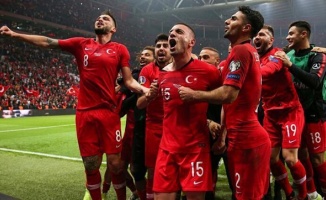 Milli Futbol Takımı&#039;nın maçları ekimde TV+&#039;ta