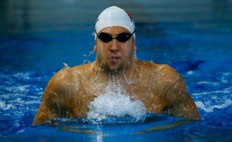 Milli yüzücü Emre Sakçı'dan Avrupa rekoru