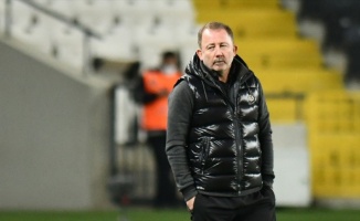 Beşiktaş Teknik Direktörü Sergen Yalçın: Görevi bırakmam söz konusu olmaz