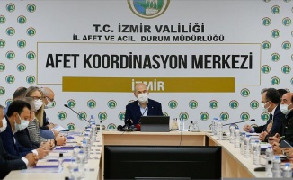İçişleri Bakanı Soylu İzmir&#039;de deprem değerlendirme toplantısı yaptı