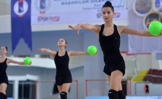 Kılıçdaroğlu, Avrupa Ritmik Cimnastik Şampiyonu Milli Takım sporcularını kutladı